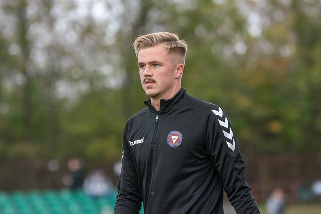 凭借他的单 凭借他的单